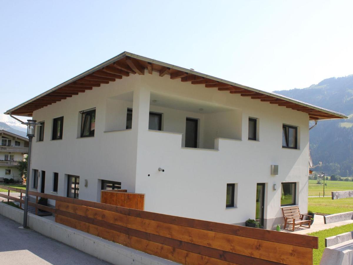 Quiet Holiday Flat Near The Mayrhofen Ski Area Schwendau Esterno foto