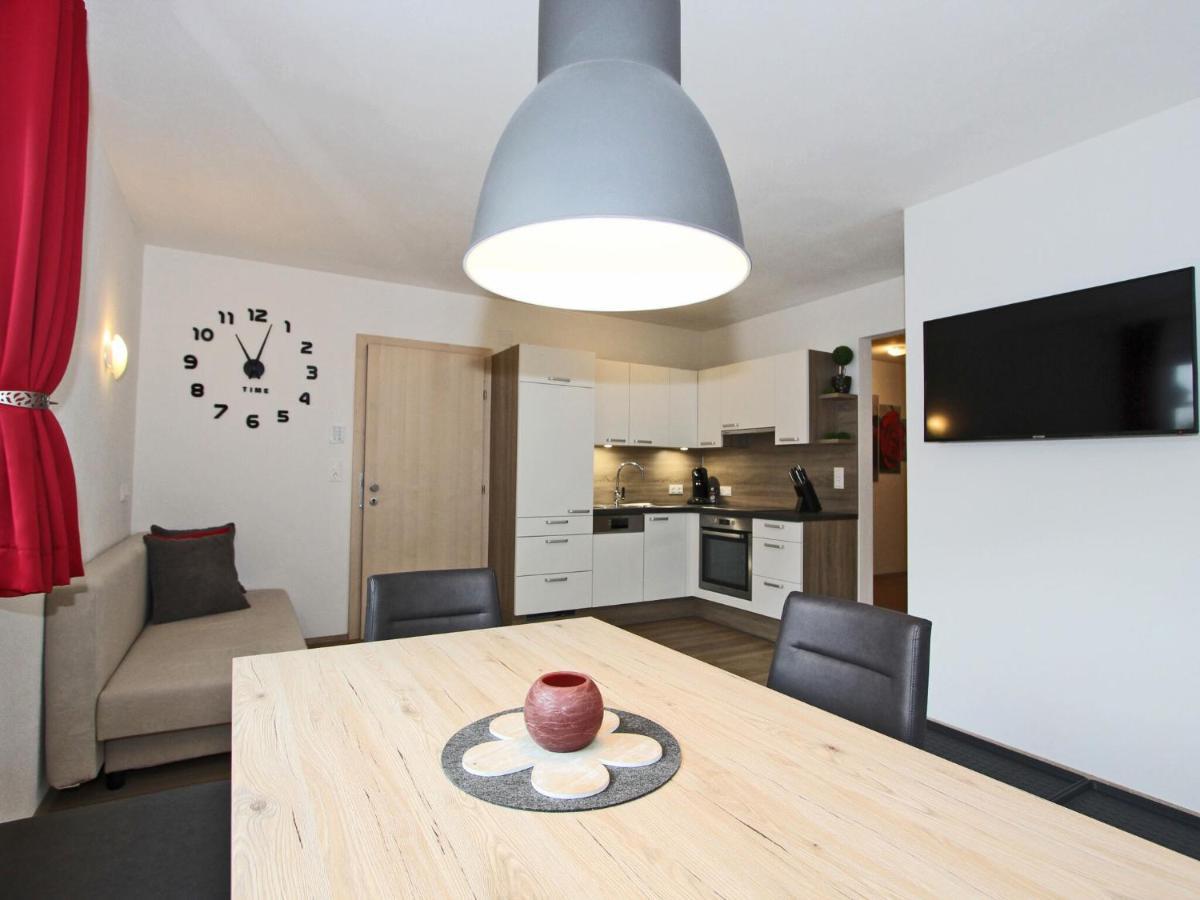 Quiet Holiday Flat Near The Mayrhofen Ski Area Schwendau Esterno foto